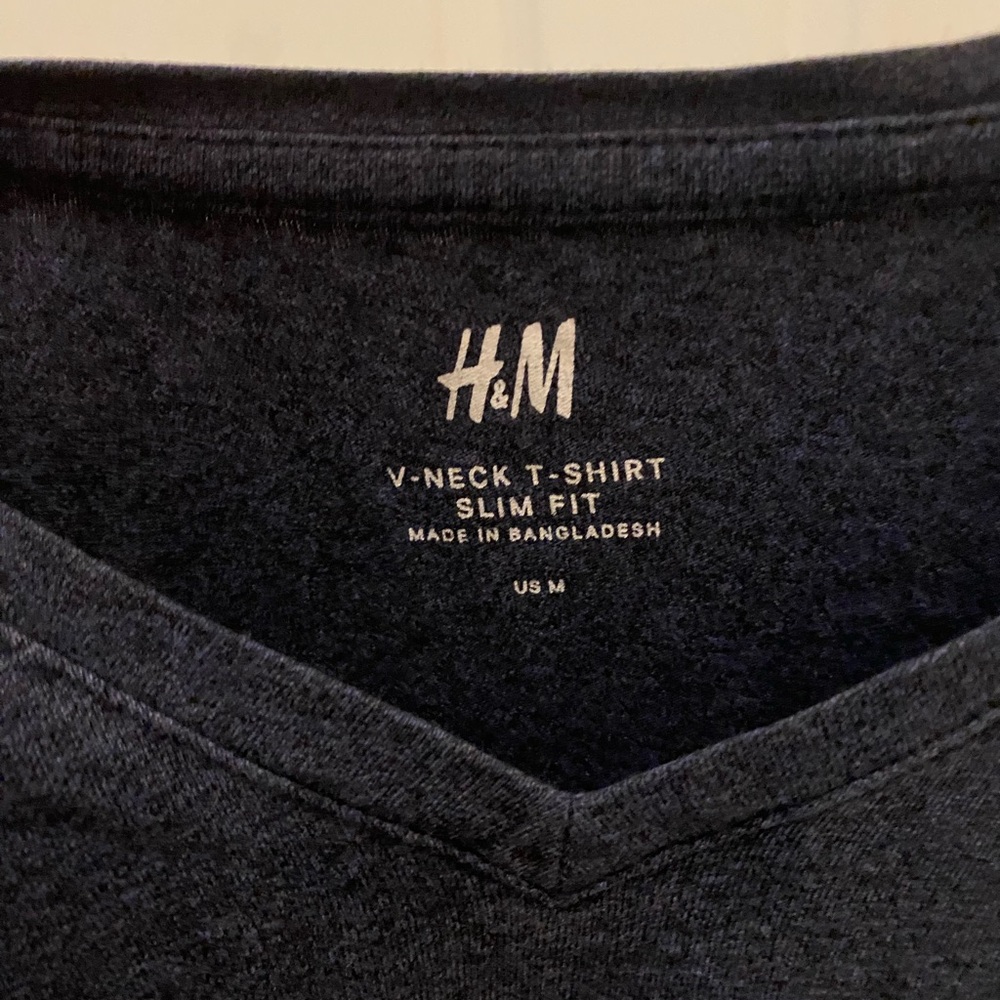 H&M Black Short Sleeve Tee Duo V-Neck Men’s Medium